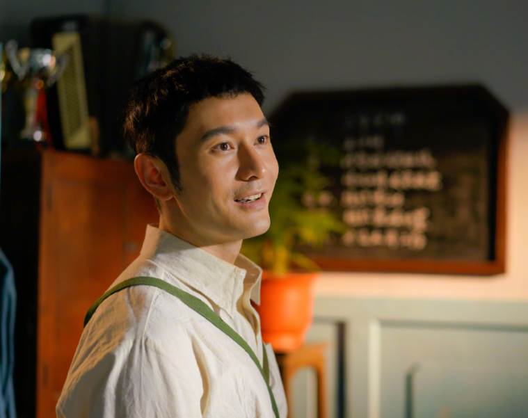 2001年黄晓明凭借电视剧《大汉天子》而成名