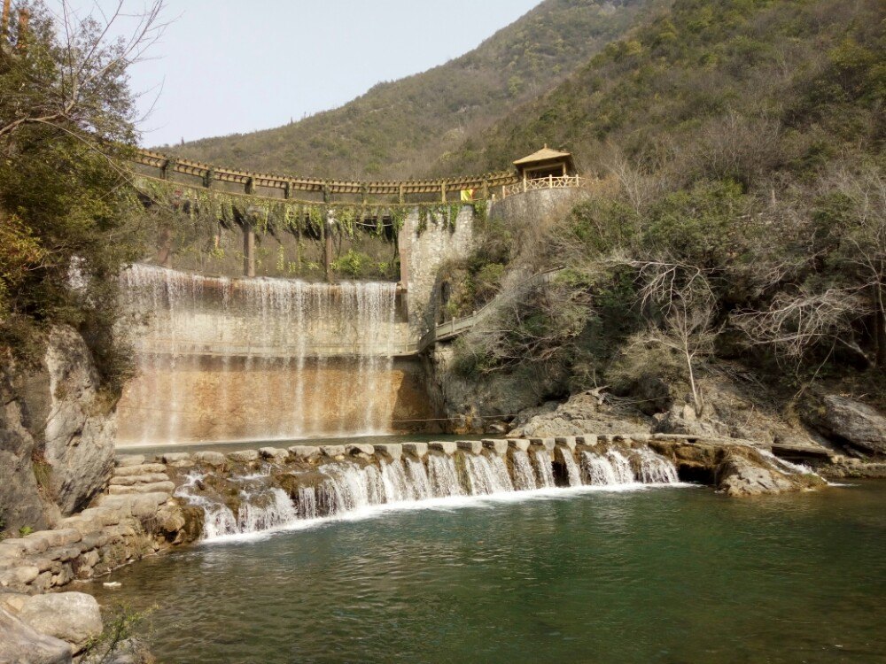 五龙河美景:五龙河这是一个多么富有诗意的美景啊!