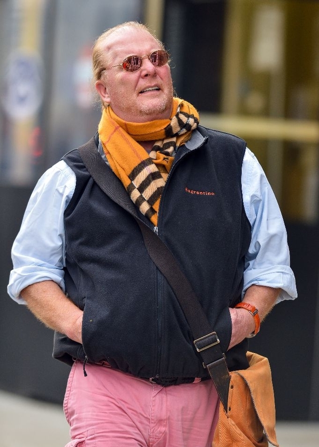 他曾是美国收入最高的厨师之一,日子过得像明星