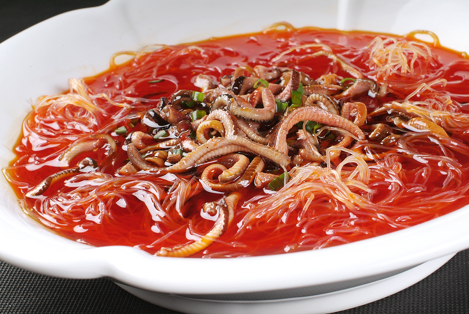 粉丝鳝鱼:看着就非常好吃,真是让人欲罢不能啊