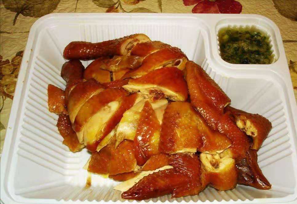 脆皮百花鸡美味又好吃,酥脆的感觉在你嘴里让你感受幸福的味道