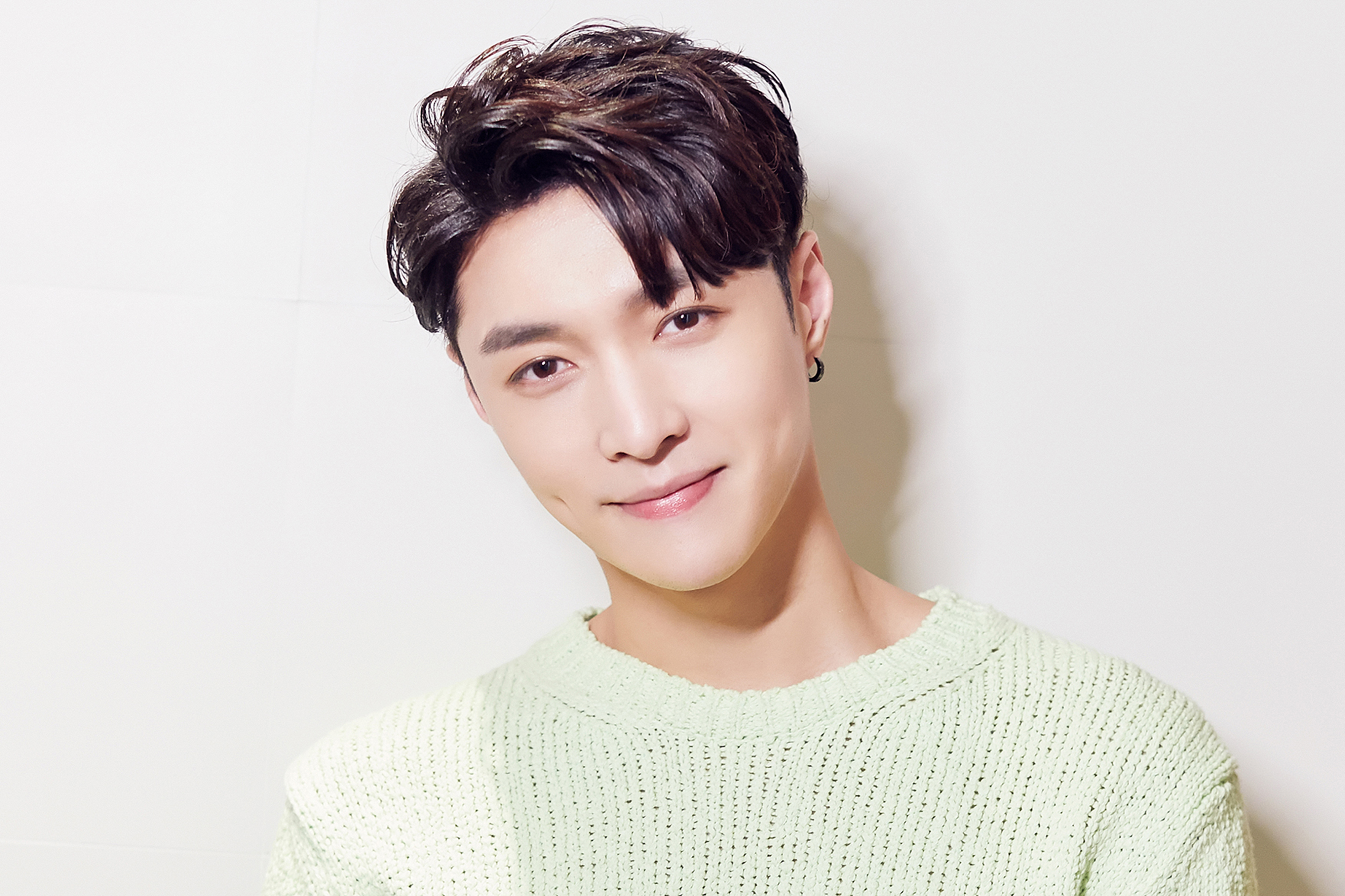 张艺兴在音乐领域有很高的知名度,演艺生涯只能说是他的兴趣爱好,参加