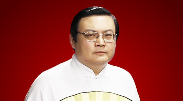 45岁老梁小娇妻曝光颜值高,两却人坚持丁克,引来网友争议!