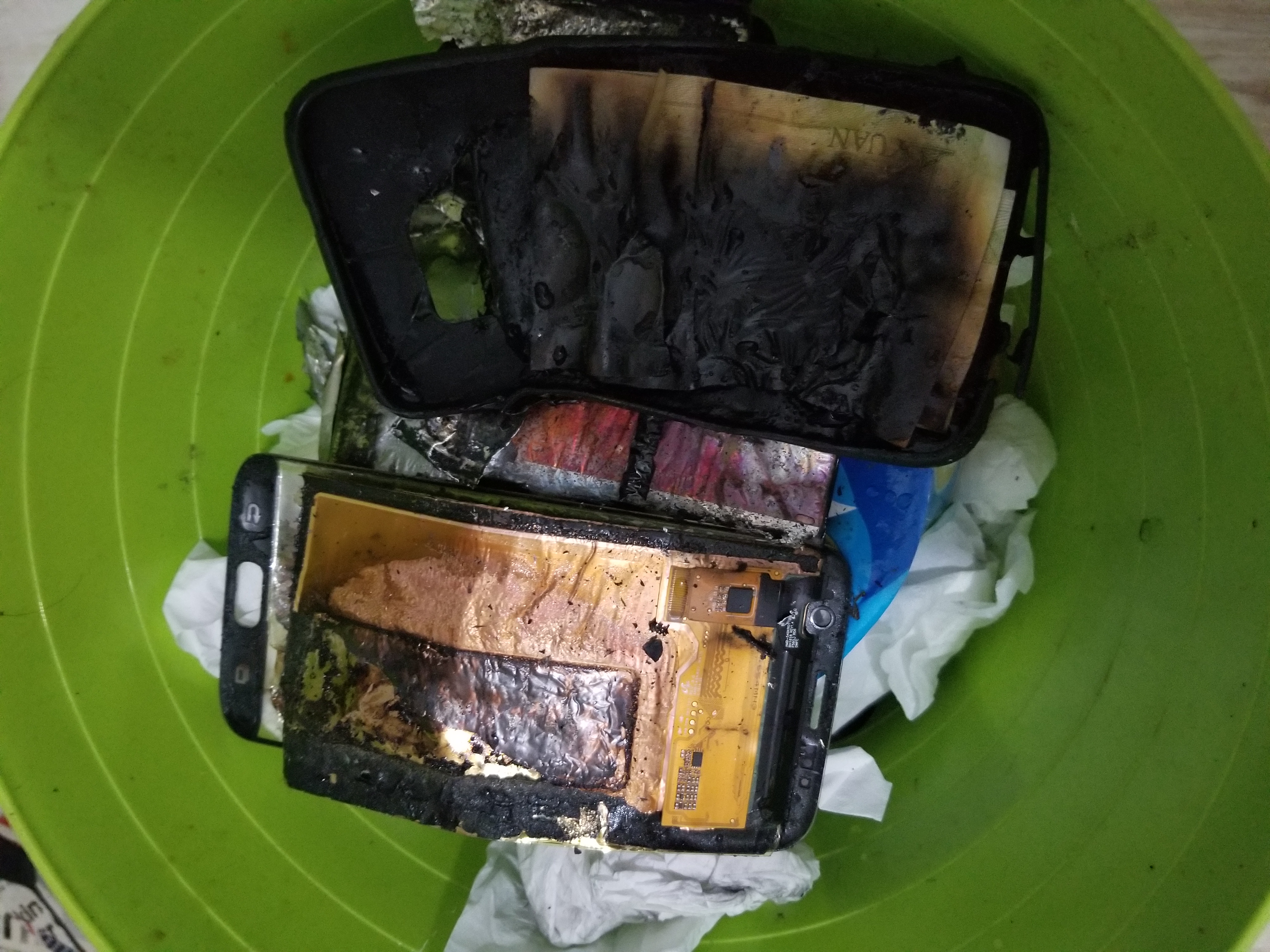 三星note7图片爆炸图片