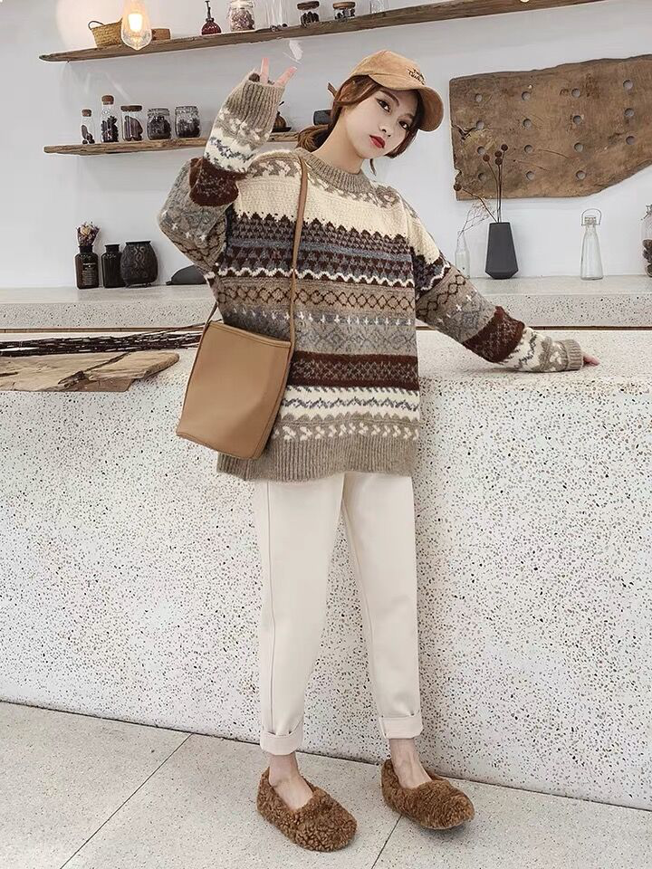 今年最流行的几款毛衣穿搭法则,你了解了吗?