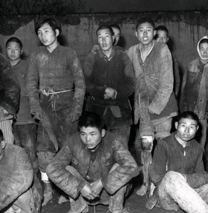 上海解放前夕:外国记者镜头中被俘的解放军