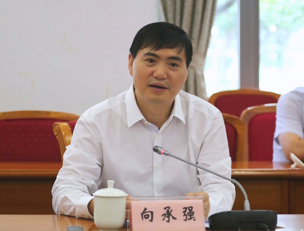 向承强率习水县党政代表团到上海市交流考察