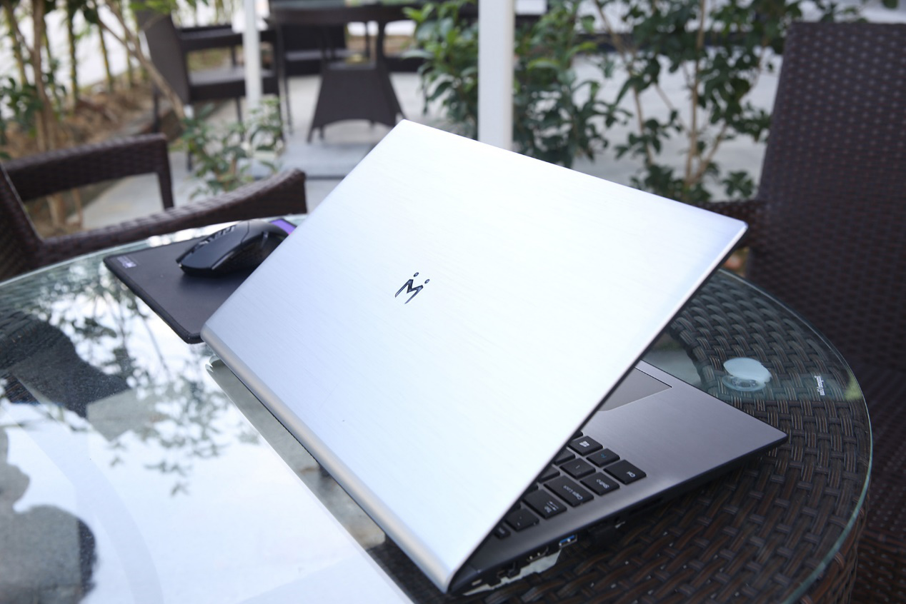 国民级超薄笔记本?双12换机首选麦本本小麦5