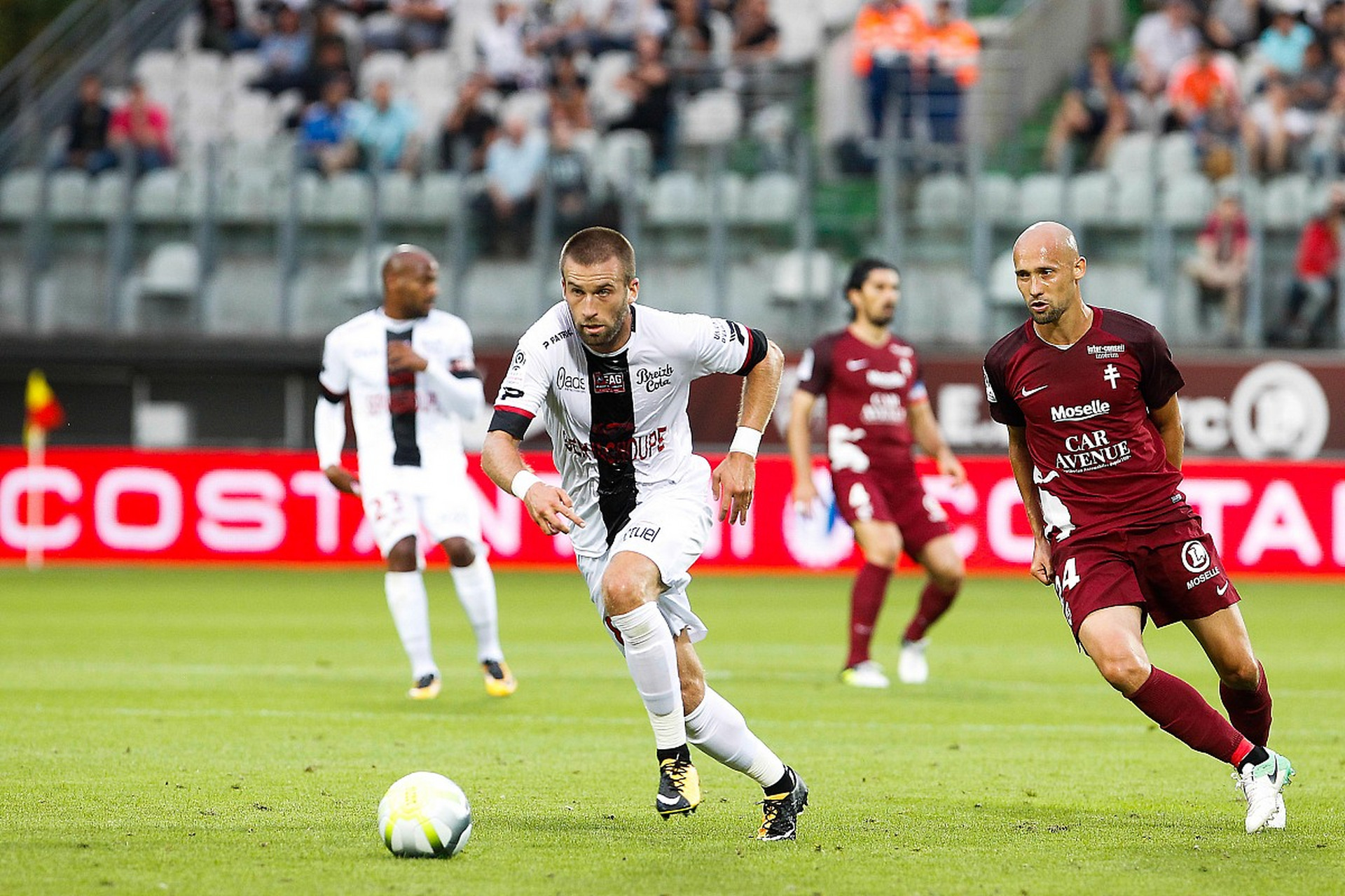 周二004法乙 甘冈 vs 波城fc 比赛时间:2022-04-20 02:00:00 甘冈在法