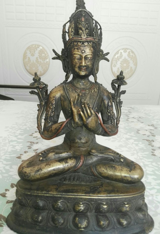 古格王国在西藏的经济和文化发展史上占有重要的地位,当时古代印度的