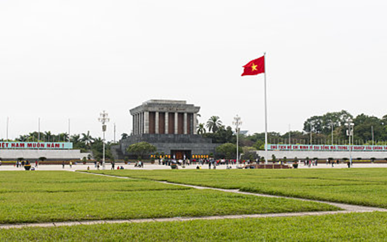 世界著名广场之:巴亭广场