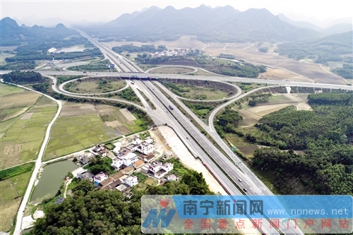 柳南高速公路图片