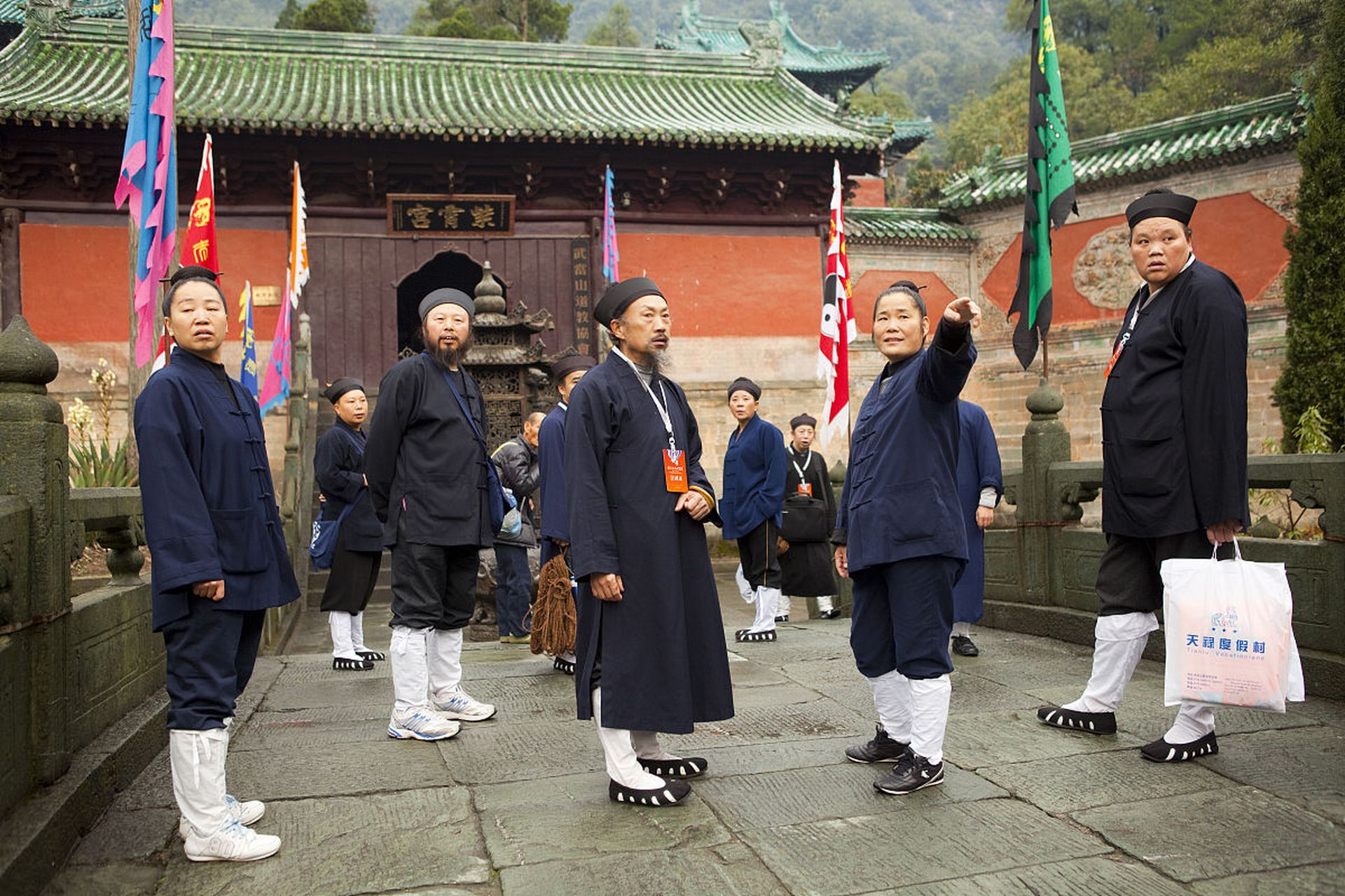青城山道观回应招募道士限制年龄#:出家生活清贫,年龄大身体吃不消