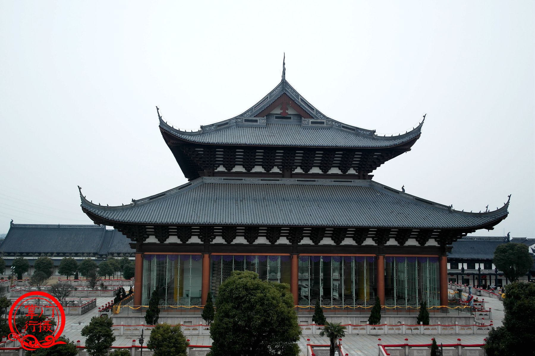 江阴悟空寺不是国内最大的寺院,但却是建筑风格最奇特的寺院