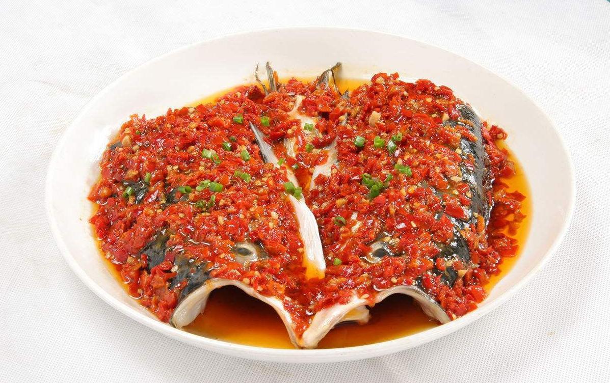 川菜剁椒鱼头怎么做更好吃?秘诀在这里,这样做吃都吃不够