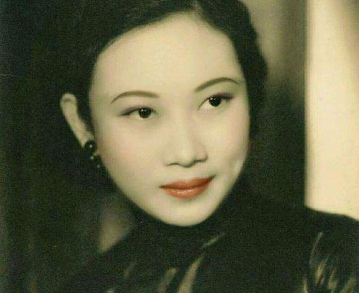 蒋梅英年轻时候的照片图片