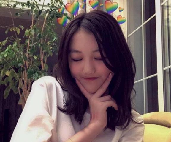 13岁李嫣晒近照,兔唇伤疤完全消失,容貌酷似王菲