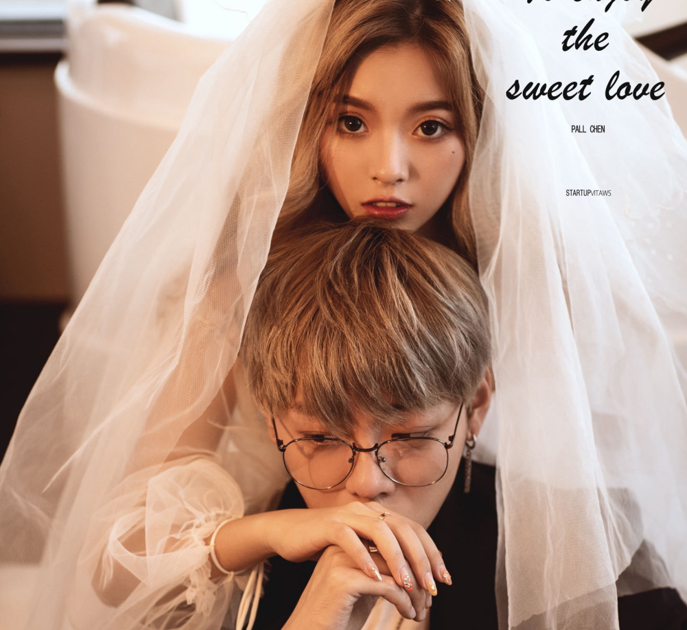 网红彭十六学明星官宣发婚纱照,结果遭到网友吐槽,感受一下!