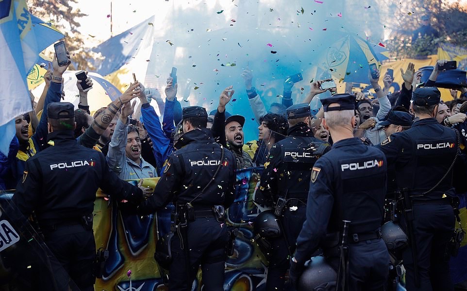 "世界德比"风暴来袭,博卡与河床球迷涌入马德里