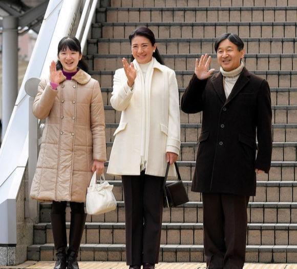 王室基因真强大,爱子越来越像德仁亲王,悠仁眼睛向纪子妃发展!