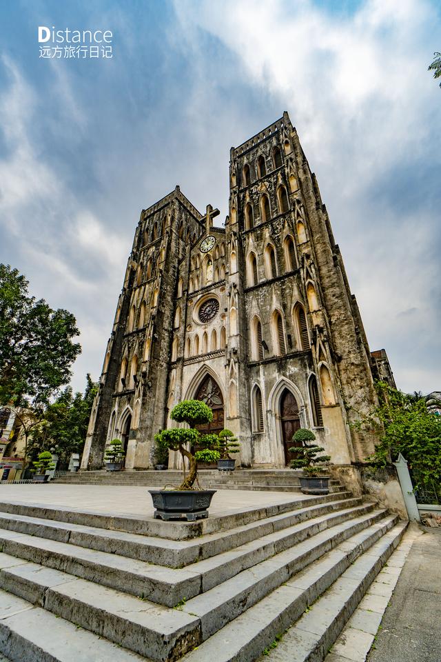 越内河内大教堂,是两个彩票商捐建的,这是个什么心理?