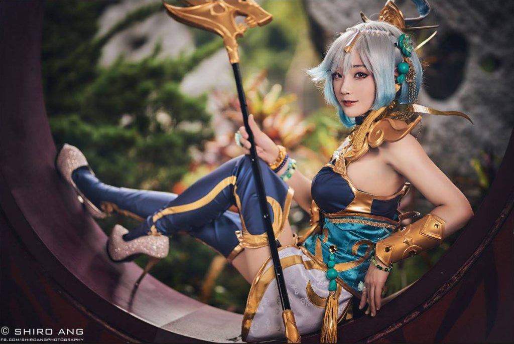 螺旋猫成员miyuko美女cos《lol》春晖女神拉克丝 性感吸睛!