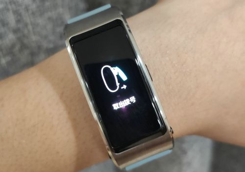 华为手环b5评测:商务沉静铅石青 耳机 手环二合一