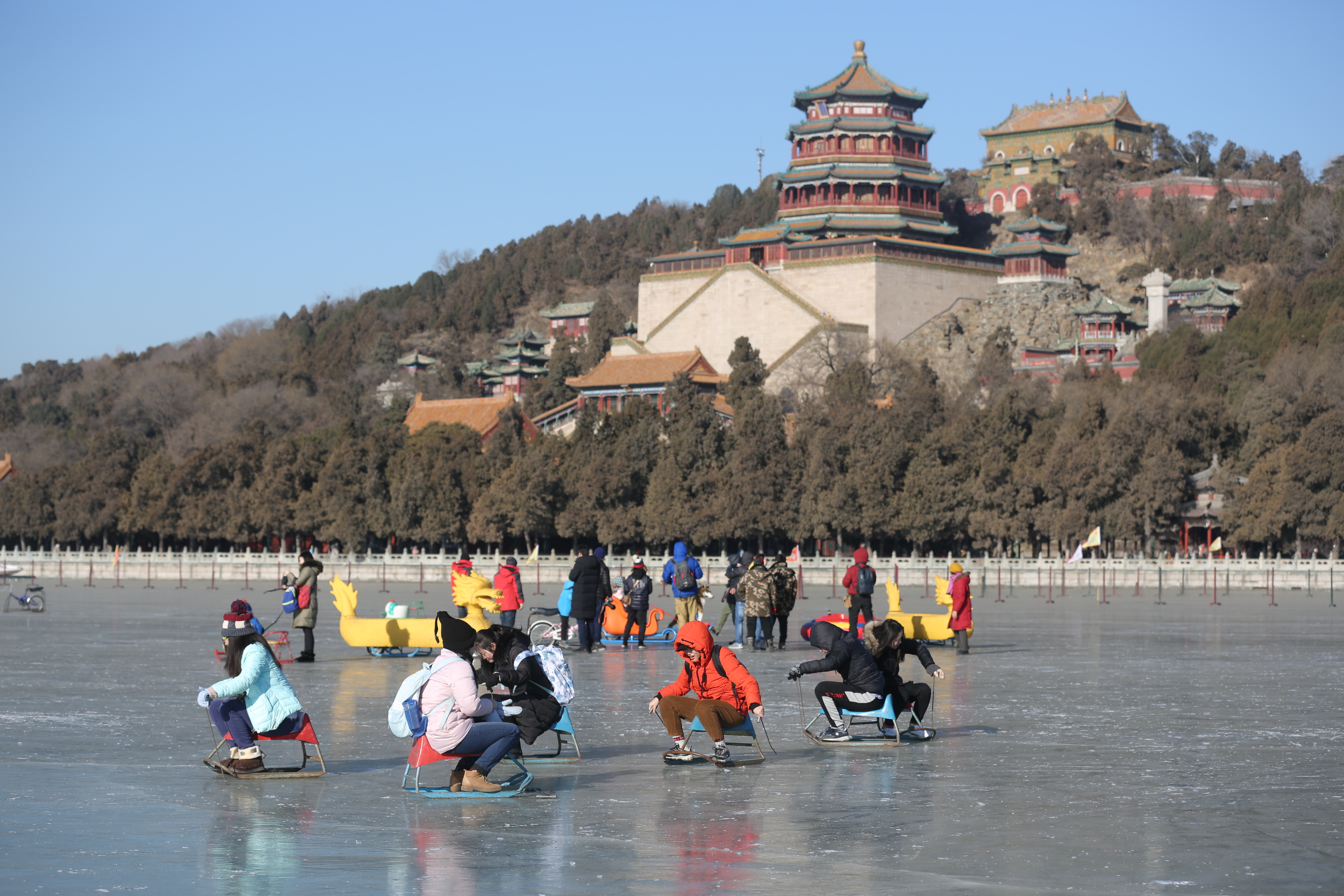 滑冰去!北京六大冰雪场开放,今年冬天这么玩儿