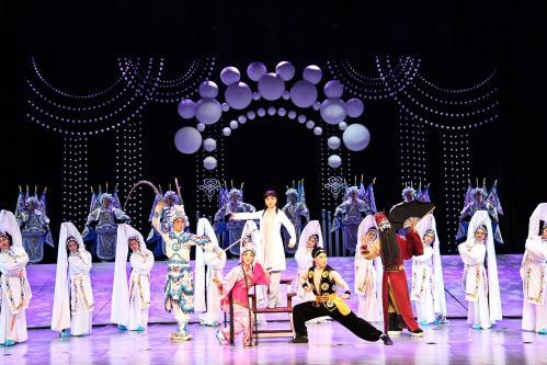 大型原创龙江剧《九腔十八调》首演 讲述龙江剧艺人的追梦故事