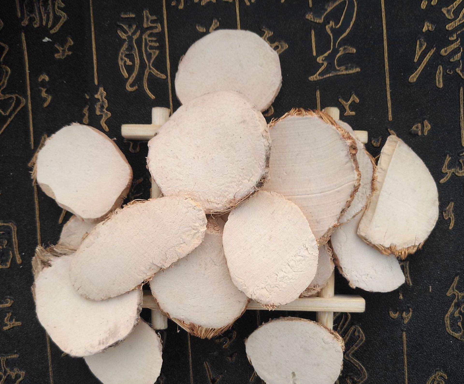 三棱是妇女的安全物,生理期的缓和剂,一起来学习怎么种植的