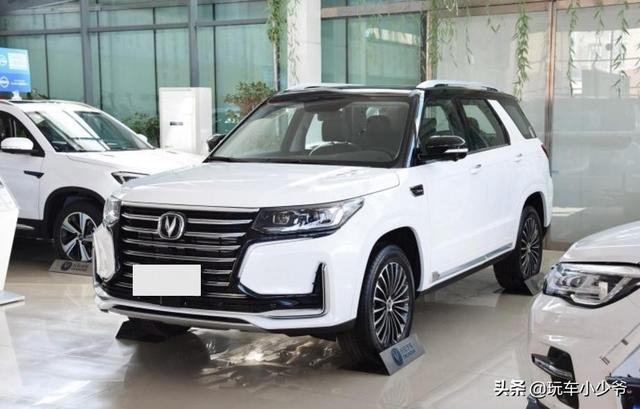 长安版雷克萨斯570亮相,比路虎有气势,2.0t发动机压榨出233马力