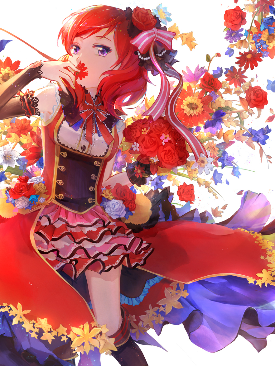 日本二次元偶像动漫《lovelive!》里西木野真姬的高清插画壁纸