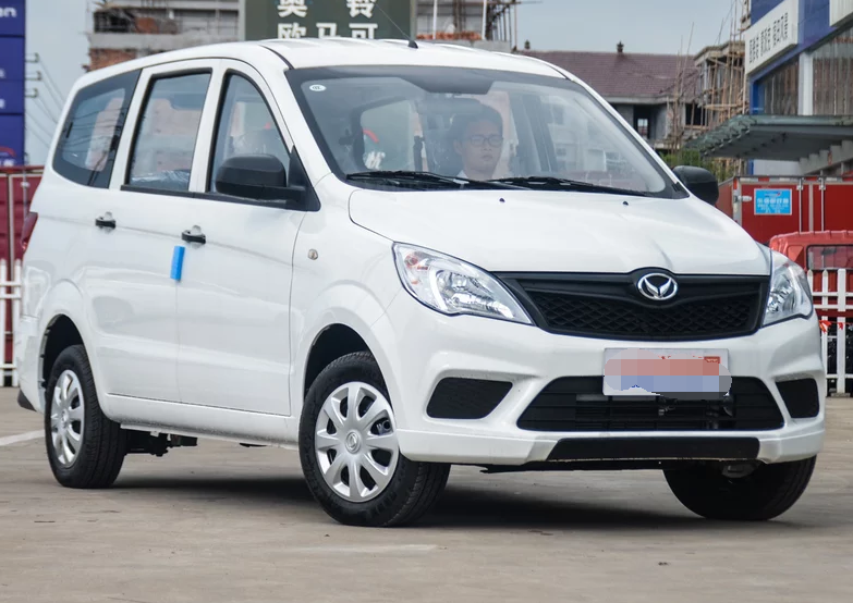 北汽银翔-北汽幻速h2v,外观非常炫酷,车身采用的设计也很出色