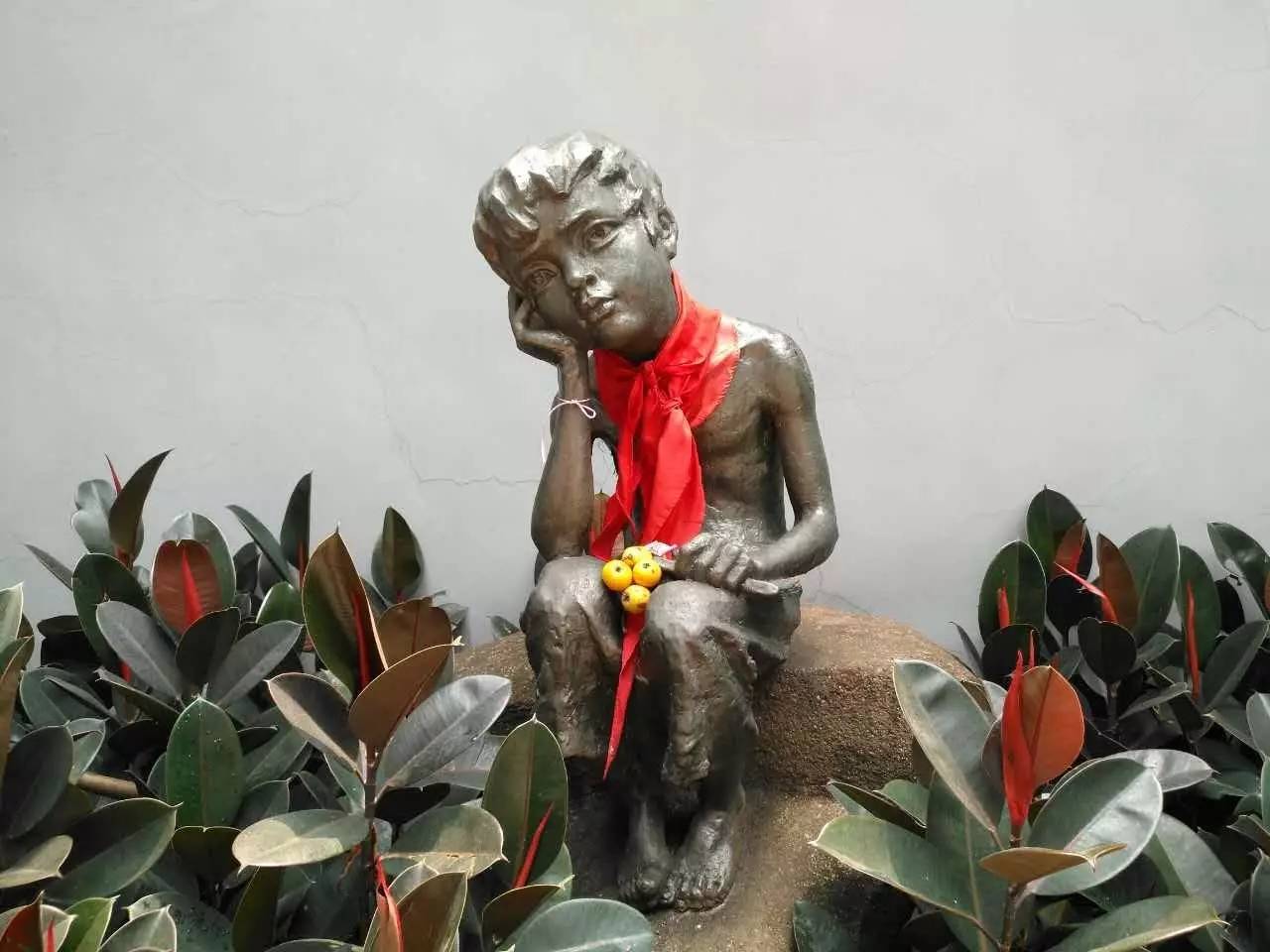 杀害小萝卜头的人,17年后被捕,枪决时说出一句话,竟被无罪释放