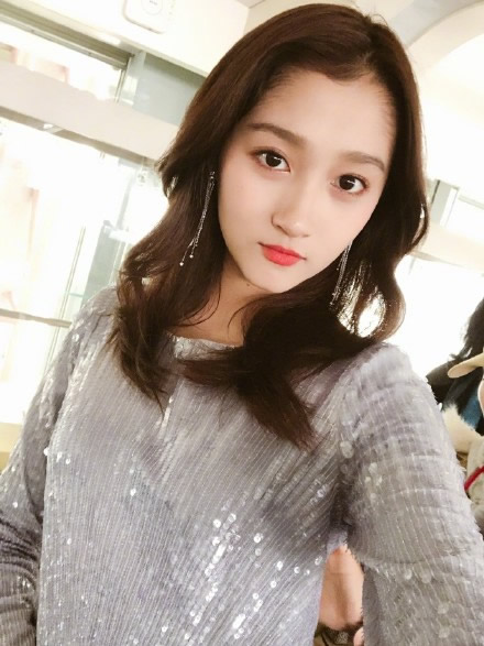 一组高颜值女明星的自拍照,赶快选出你心目中的第一名!