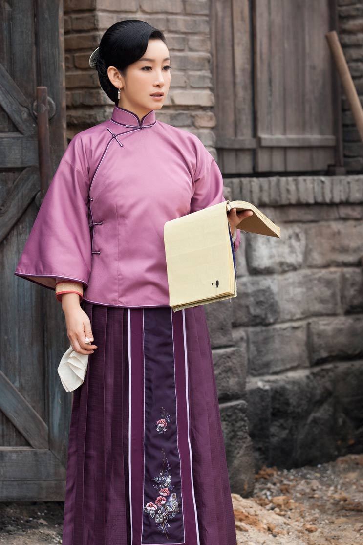 热剧推荐#《红高粱》故事发生在20世纪30年代,乱象横生的山东高密