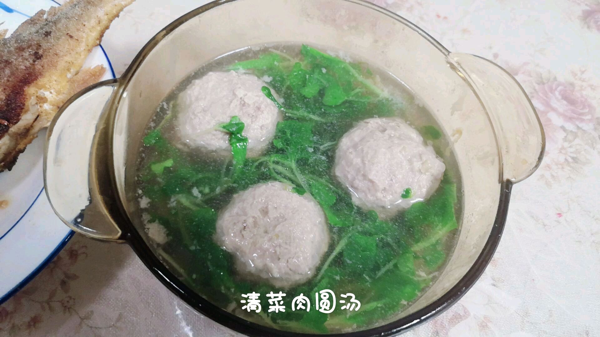 自家种的小青菜好了,拿来做碗肉圆汤,好吃不腻