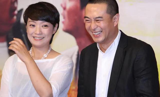 她离婚获24亿分手费,带着分手费嫁给张嘉译?原来并不是同一个人