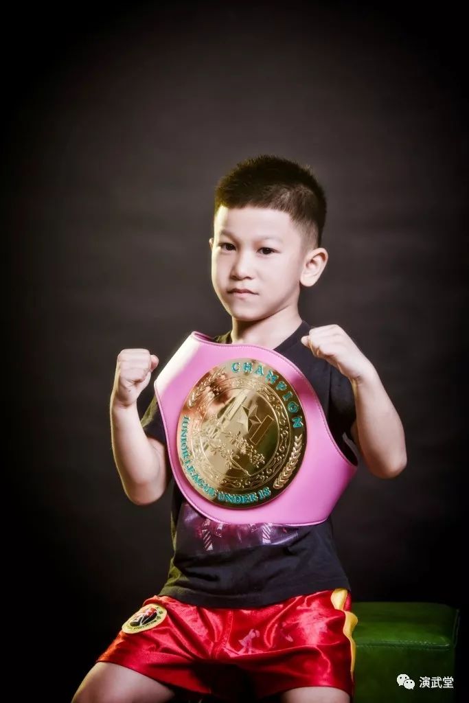 演武堂2019赛季2组少年金腰带冠军王浩泽!