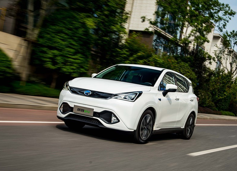 祺智ev图片品鉴:车身线条比较流畅,配置方面却一点也不低