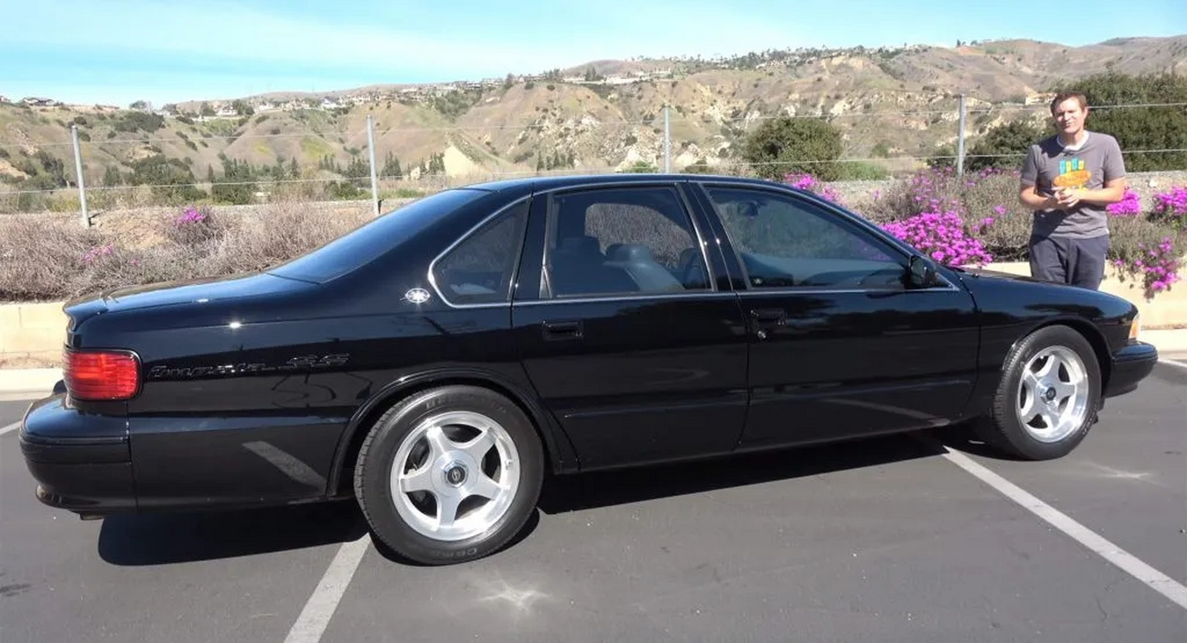 这辆1996年的雪佛兰impala(黑斑羚) ss是雪佛兰公司在1994至1996年间