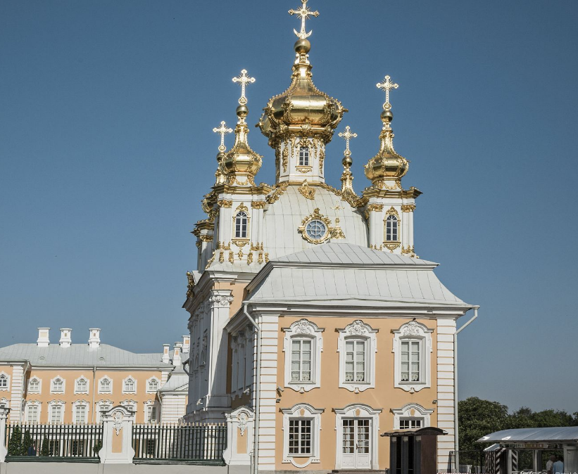 彼得大帝举行宫廷庆典的行宫,被誉为"俄罗斯的凡尔赛宫"!