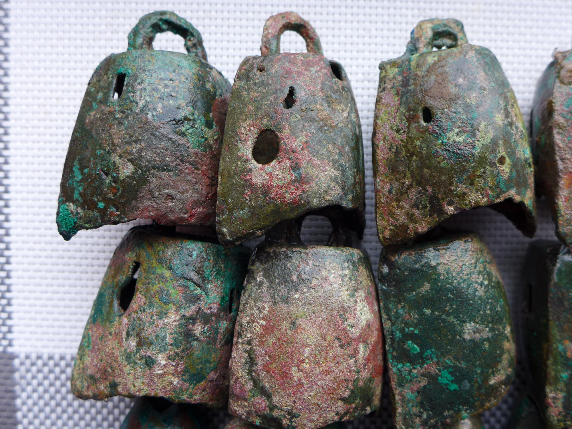 今天在地摊上收获的青铜小件