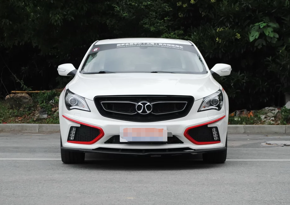 饱满圆润又兼具稳重动感的北汽绅宝-cc,很符合大多数人的口味