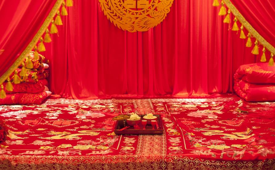 看电视都是先成亲后入洞房,但是事实真的如此?你怕是