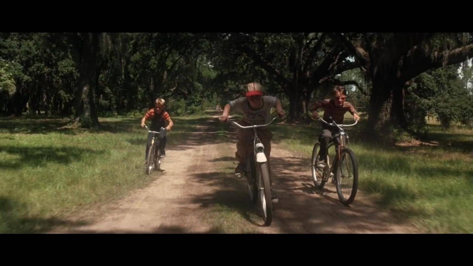 细读《阿甘正传》,从别人穿的鞋子,感悟不同的人生!