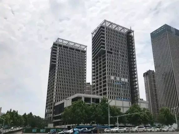 5亿元冲破三年"死关",济南黄金地带"僵尸楼"涅槃重生