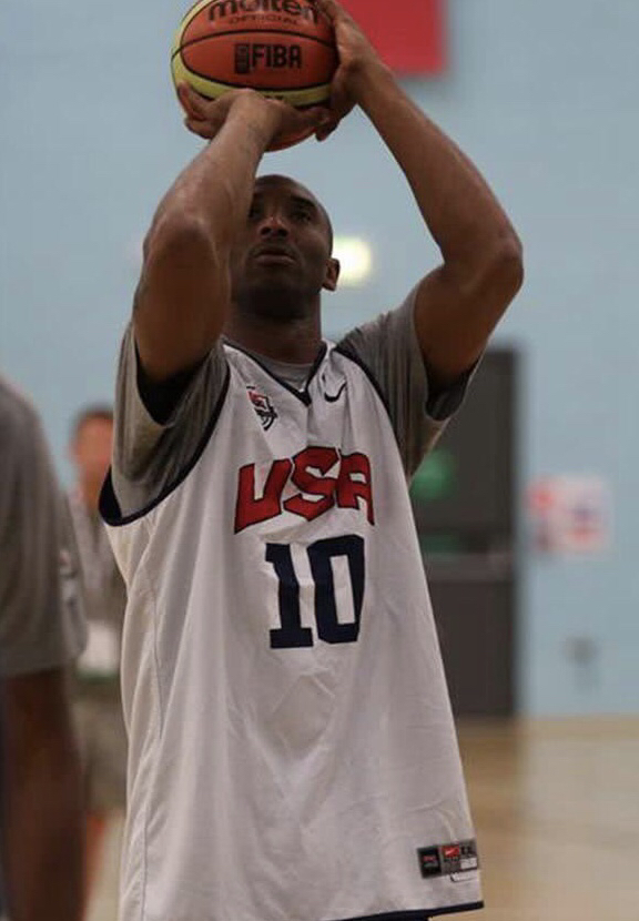 到底什么是"曼巴精神"?听完老k谈科比梦之队这事,或许就知道