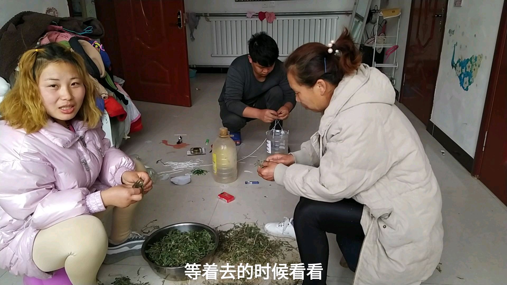 大雷哥研究了捕鱼神器!看看啥样?这是想抓鱼想疯了吧