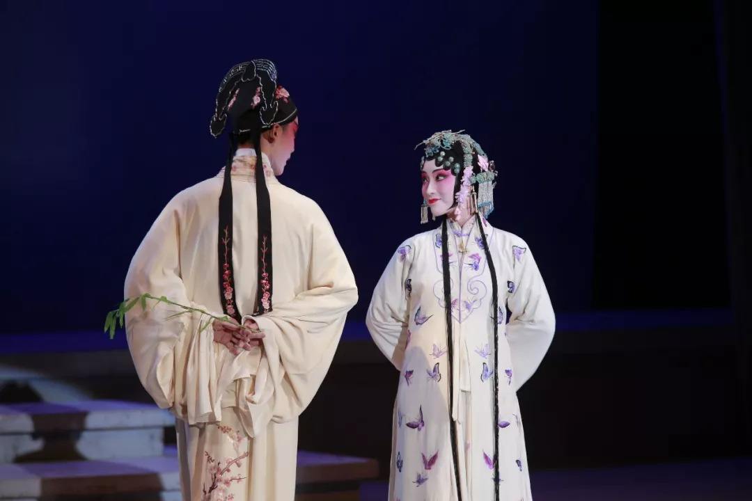 至情至性汤显祖:丽娘成就你的梦 你来成全她的情